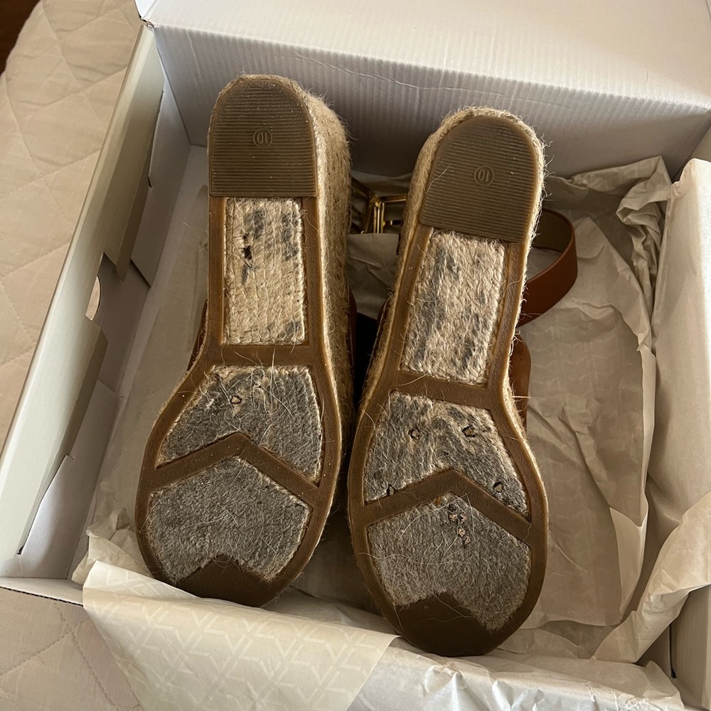 Marc Fisher Adalyn wedge - Picture 2 of 4